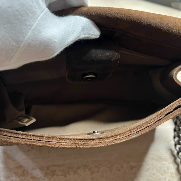 SOLD // 😭Chanel Medium/Large Highlander Messenger Bag Brown (2013) - Picture 8 of 8